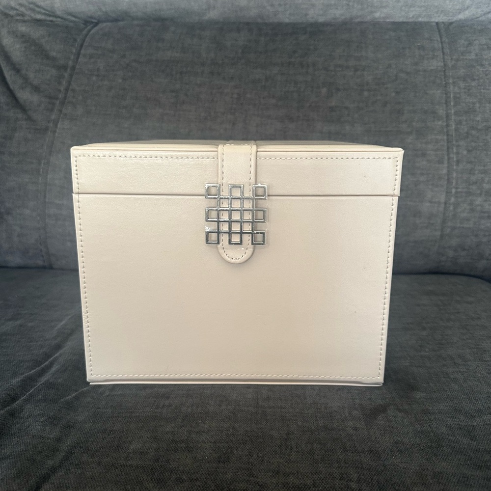 Elegant White Jewelry Box